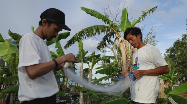 Tingkatkan Hasil Tangkapan Ikan, Para Pelaut Pinrang Dapat Bantuan Jaring