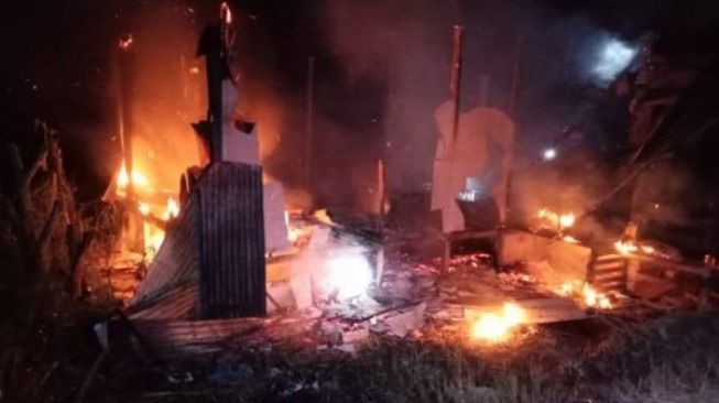 Pria Mabuk di Merauke Tewas Terbakar dalam Rumah