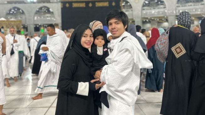 Atta Halilintar dan Aurel Hermansyah Sempat Puasa di Tanah Suci, Ini Keutamaan Umrah di Bulan Ramadhan