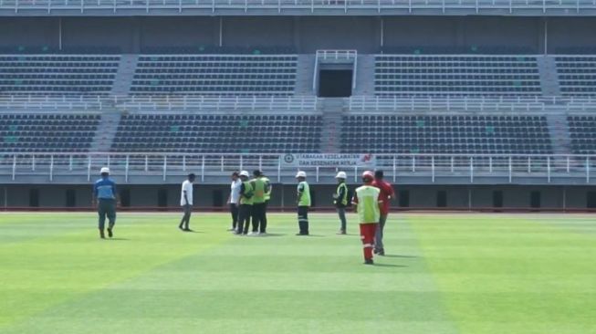 FIFA Lakukan Inspeksi Terakhir di Stadion GBT Jelang Piala Dunia U-20 2023