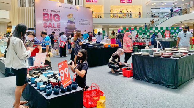 Mal Ciputra Jakarta menggandeng Bazaar Keramik HSI menggelar Tableware Bazaar sejak 20 hingga 26 Maret 2023 di area Center Court lantai Lower Ground. (Foto: Dok. Mal Ciputra Jakarta)