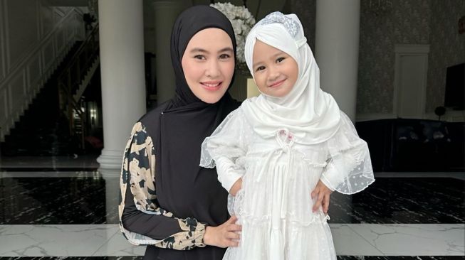 Khalisa Anak Kartika Putri Sekolah di Mana? Viral Gegara Larang Habib Usman Nikah Lagi