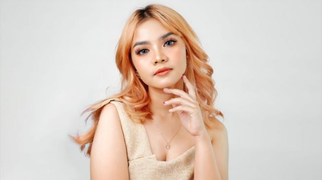 Mengapa Banyak Orang Senang Mengikuti Beauty Influencer di Media Sosial, Ini Alasannya