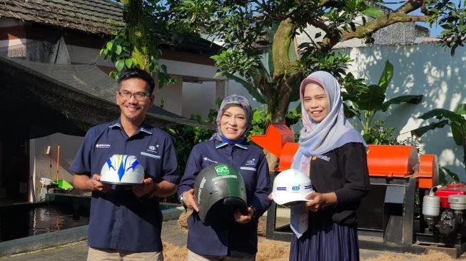 Tandan Kosong Kelapa Sawit Ternyata Bisa Jadi Bahan Baku Pembuatan Helm