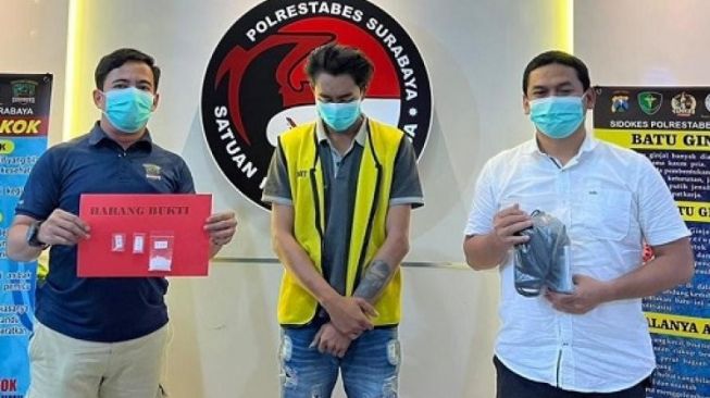 Penarik Kabel Tanah Merah Ditangkap