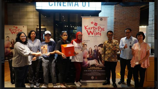 Film Kartu Pos Wini (KPW) diangkat dari cerita novelet digital karya Ruwie Meyta. (Dok: Pos Indonesia)