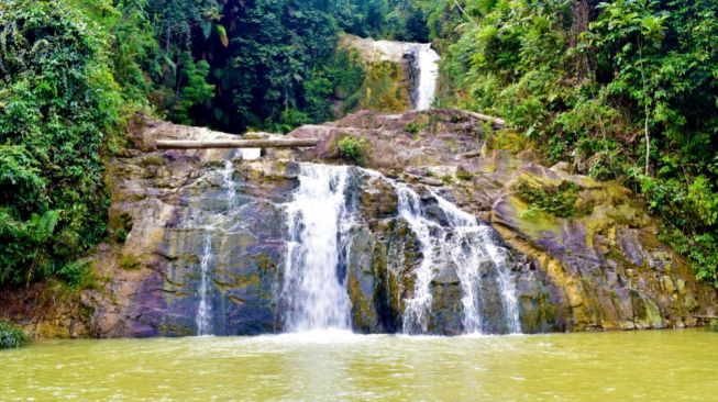 Pesona Air Terjun Patenggi, Destinasi Tersembunyi di Kuantan Singingi