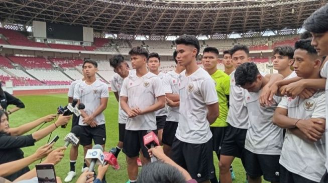 Jokowi Minta Pemain Timnas U-20 Tak Larut Dalam Kekecewaan Pasca Indonesia Gagal Jadi Tuan Rumah, Emangnya Gampang?