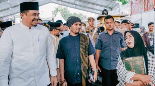 Ustaz Hanan Attaki Puji Bobby Nasution Beri Ruang UMKM di Ramadhan Fair