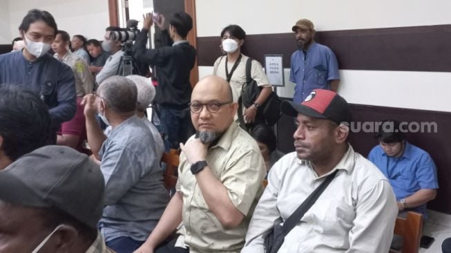 Novel Baswedan Dan Bambang Widjojanto Ikut Hadir Di Sidang Perdana Haris-Fatia Hari Ini