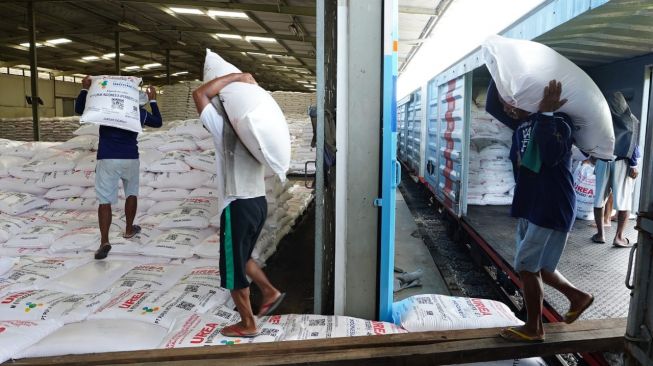 Antisipasi Arus Mudik, Pupuk Indonesia Gandeng KAI untuk Distribusi Pupuk