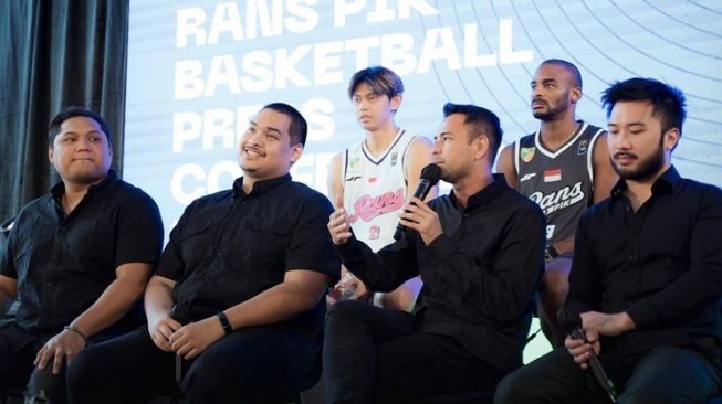 Potret Kedekatan Dito Ariotedjo dengan Para Artis (Instagram/@ditoariotedjo)