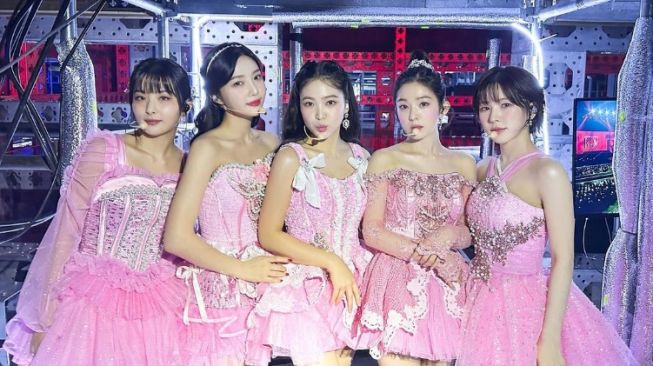 Serasa Bestie, 5 Idol K-Pop Papan Atas Ini Hadir Langsung di Konser Red Velvet