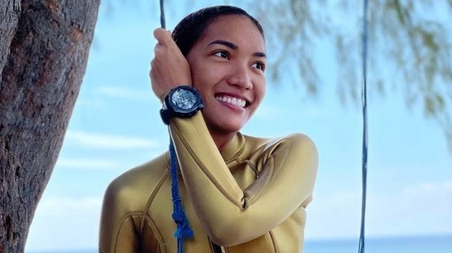 Profil Nikita Fima, Freediver Profesional Yang Diduga Kekasih Pradikta ...