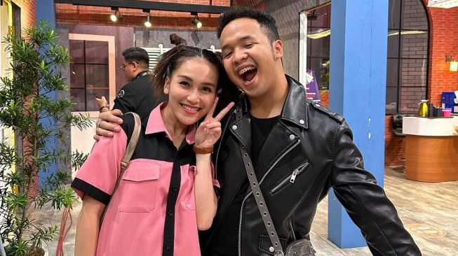 Ayu Ting Ting Dipuji 2 Artis Pendatang Baru: Tapi Heran Banyak Hatersnya