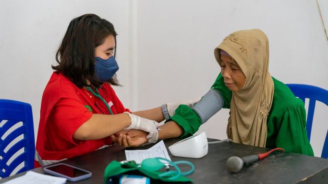 Atasi Hambatan Akses Kesehatan Terjangkau dengan Layanan Mobile Clinic di Pedesaan