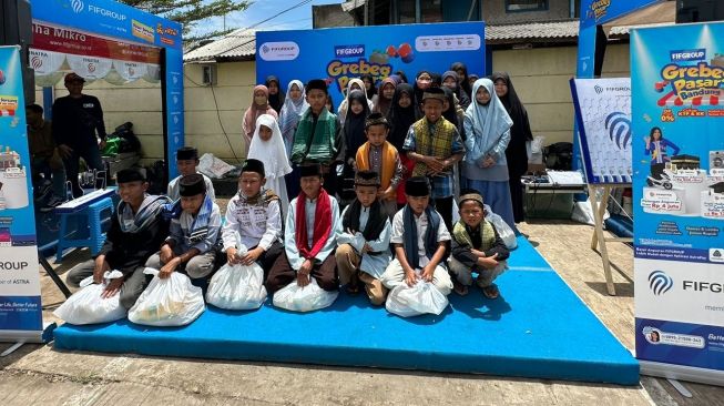 Sambut HUT ke-34, FIFGROUP Gelar Grebeg Pasar di Bandung dengan Promo Menarik Sepeda Motor