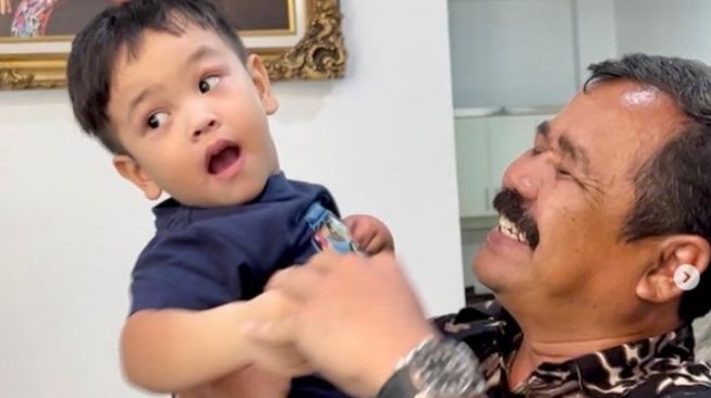 10 Momen Gala Sky Bertemu Ansori, Langsung Nempel Seperti Keluarga Dekat