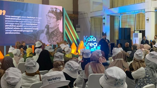 Sandiaga Uno Dorong Pelaku Ekraf di Padang Pariaman Ikut Serta Dongkrak Ekonomi dengan Membuka Lapangan Kerja