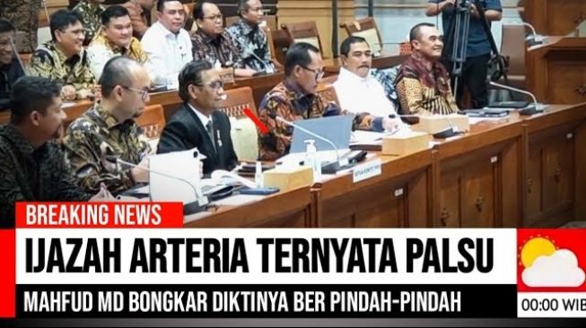 CEK FAKTA: Mahfud MD Bongkar Ijazah Arteria Dahlan Palsu, Dikti Pindah-pindah, Benarkah?