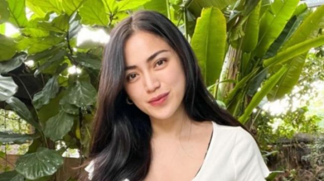 5 Artis Nyaris Kepergok Anak saat Bercinta, Jessica Iskandar Gercep Tarik Selimut