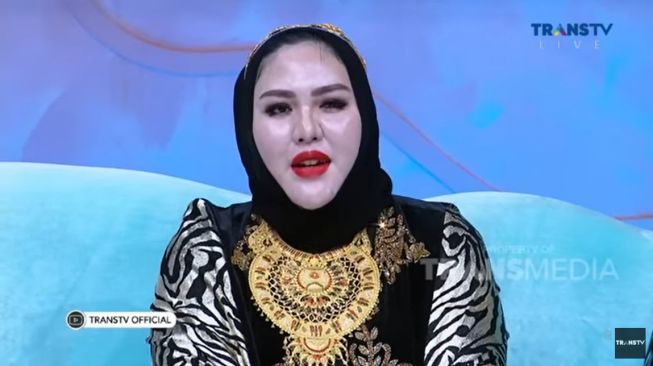 Mira Hayati Sebut Beli Tas Emas Hingga Kalung Miliaran Rupiah untuk Investasi, Emang Pasti Menguntungkan?