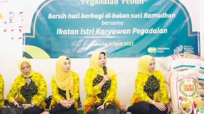 HUT ke-122, Ikatan Istri Karyawan Pegadaian Berbagi ke Panti Sosial Asuhan Anak Nurul Jannah