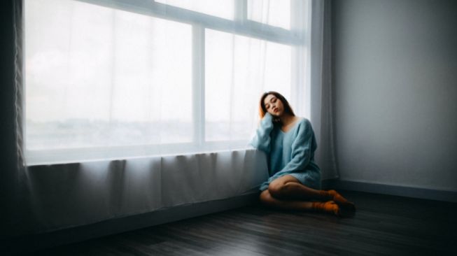 Merasa Feeling Lonely? Kenali 6 Tanda-Tanda ini agar Hubungan Kamu Awet