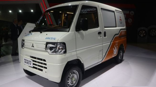 Mobil listrik Mitsubishi Minicab Miev akan diproduksi di Karawang, Jabar pada akhir 2023. [Antara]