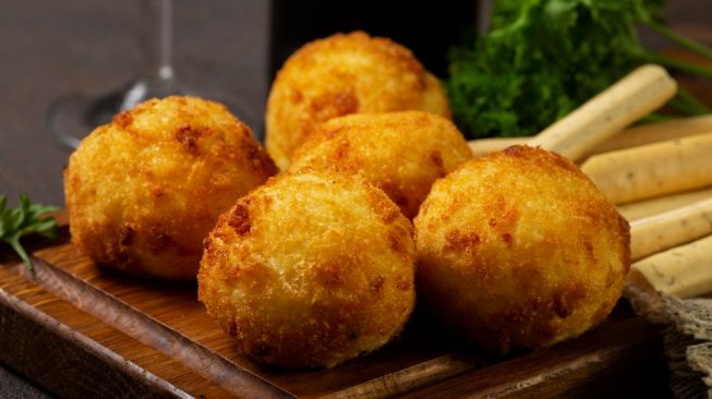 Resep Bola Ubi Kopong Crispy, Ide Seru Menu Takjil Hari Ini