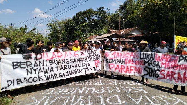 Warga Banyakan Demonstrasi Tolak Rencana Pembangunan Pabrik Pengolahan Sampah di Wilayahnya