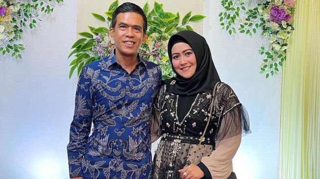 Jarang Unggah Foto Bareng Suami, Meggy Wulandari Bicara Perpisahan, Cerai Lagi?