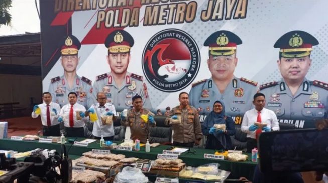 Ada Gudang Penyimpanan Narkoba Senilai Rp23 Miliar di Bekasi, Polisi Sita Jutaan Butir Obat Keras