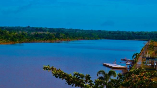 Keren! Panorama Menawan Danau Kobun Nopi di Bukit Pedusunan