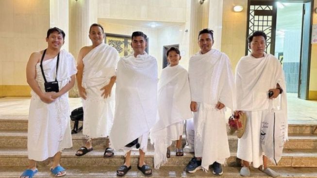 Potret Farel Prayoga Umrah di Bulan Ramadan (Instagram/@farel.oslo)