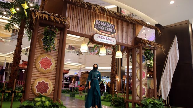 Bikin Kangen Kampung Halaman, Suasana Pedesaan Hingga Tarian Tradisional Ada di Mal Ini Untuk Meriahkan Ramadhan