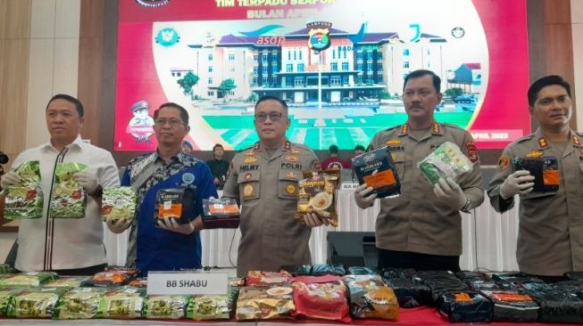 Polda Lampung Gagalkan Peredaran 64 Kg Sabu, Modus Disembunyikan di Dalam AC