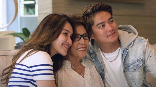 Ayu Ting Ting, Oma Lazuardi, dan Boy William. (YouTube/ BW)