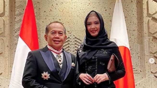 Jangan Berekspetasi Tinggi, Rahasia Ingrid Kansil Harmonis dengan Suami yang Lebih Tua 27 Tahun