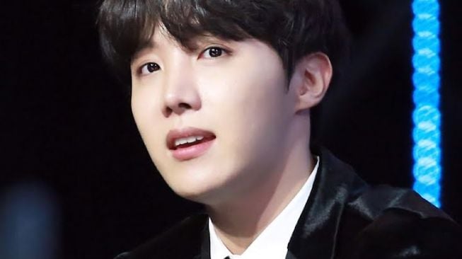 Tanggal Keberangkatan Wamil J-Hope BTS Bocor, Begini Tanggapan BIGHIT MUSIC!