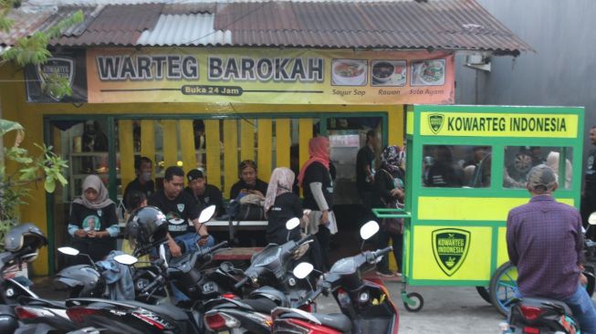 Kowarteg Adakan Ngabuburit Ceria dan Bantu UMKM di Kemayoran