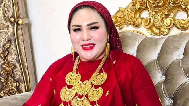 Biodata dan Profil Mira Hayati: 'Perempuan Emas' Sekaligus Bos Skincare yang Wajah Aslinya Jadi Sorotan Warganet