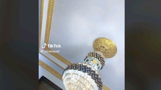 Rumah Mira Hayati (TikTok/@_mirahayati)