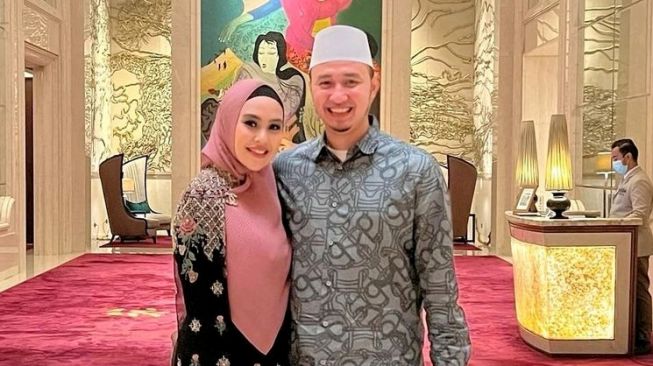 Artis Nikah Taaruf (Instagram/@kartikaputriworld)