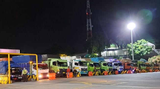 Pelabuhan Merak Bakal Ditutup Bila Cuaca Buruk, Polisi Siapkan Lahan Parkir 1 Hektare, Ini Lokasinya