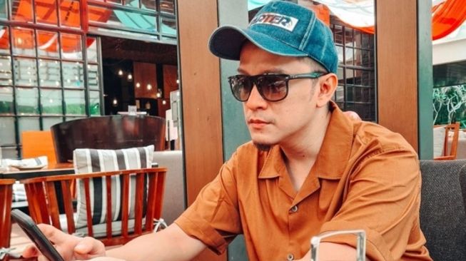 Lelaki Tampan yang Pernah Dekat dengan Shandy Aulia (Instagram/@tonggi22)