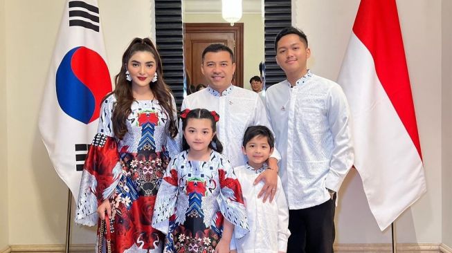 Artis Rayakan Ultah Anak di Panti Asuhan (Instagram/@ashanty_ash) 