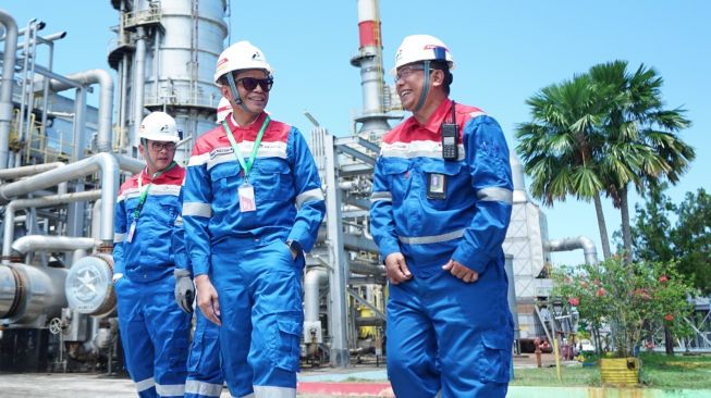 Jelang Lebaran, Komisaris dan Direksi Pertamina Tinjau Kesiapan Operasional Kilang Plaju