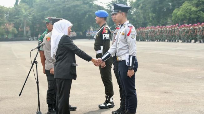 Gubernur Khofifah Ajak 148.261 Personel Bersinergi Pastikan Kelancaran Mudik Lebaran