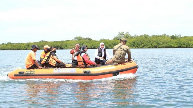 Punya Ribuan Destinasi Wisata "Kece Badai", Khofifah Ajak Wisatawan Habiskan Libur Lebaran di Jatim